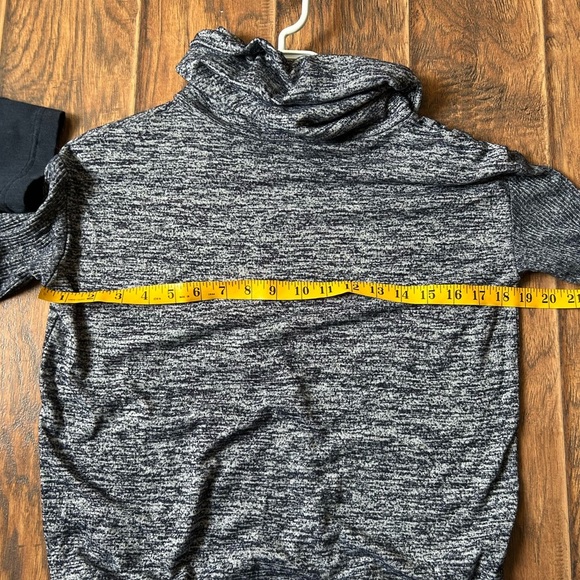 GAP Gray Cowl Neck Sweater - Picture 4 of 4